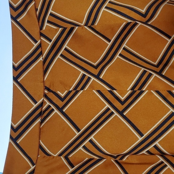 FOREVER 21, wide leg pants size medium. Gold/rust color. With geometric design. - Picture 2 of 6